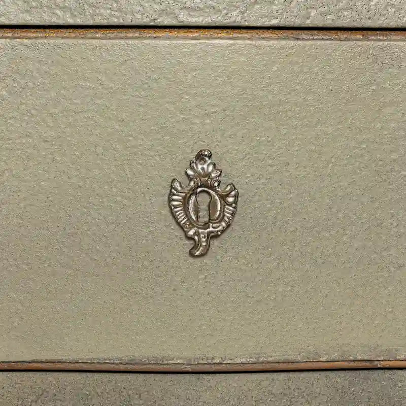Distressed Wood 3-Drawer Dresser